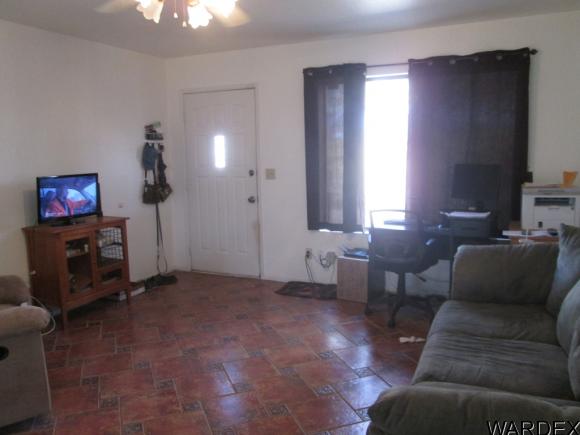 10181 N Mano Dr, Kingman, AZ 86401