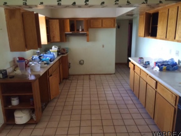 3205 Louise Ave, Kingman, AZ 86401
