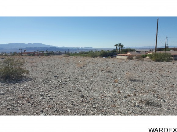 60 Inlet Dr, Lake Havasu City, AZ 86403