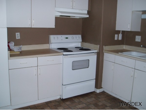 2067 GUEST LN, Lake Havasu City, AZ 86403