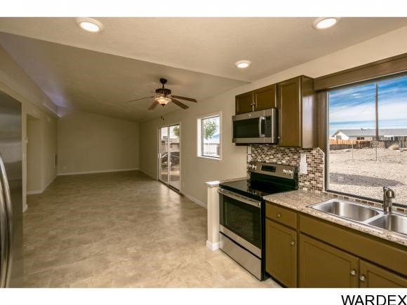 2371 Lilac Ln, Lake Havasu City, AZ 86403