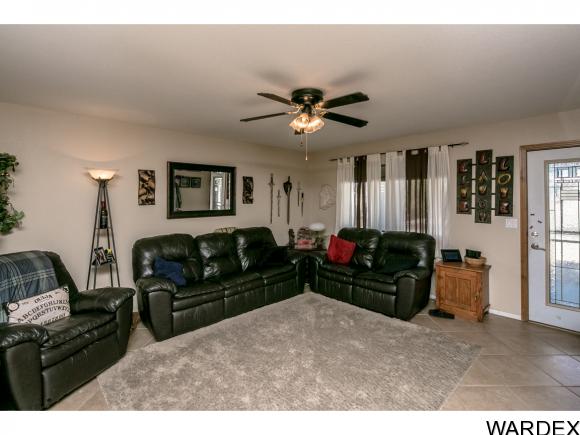 2560 TANGLEWOOD DR, Lake Havasu City, AZ 86403