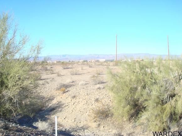 7740 HEMLOCK DR, Lake Havasu City, AZ 86404