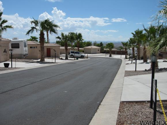 1905 Victoria Farms Rd #33, Lake Havasu City, AZ 86404