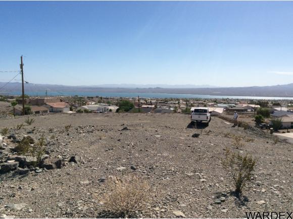 2950 CRATER DR, Lake Havasu City, AZ 86404