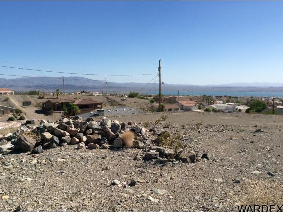 2950 CRATER DR, Lake Havasu City, AZ 86404
