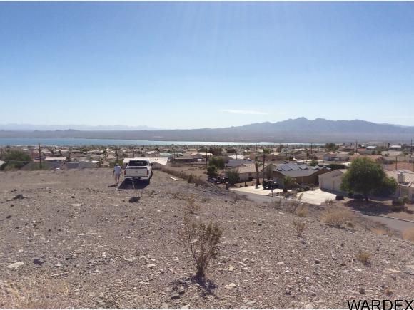 2950 CRATER DR, Lake Havasu City, AZ 86404