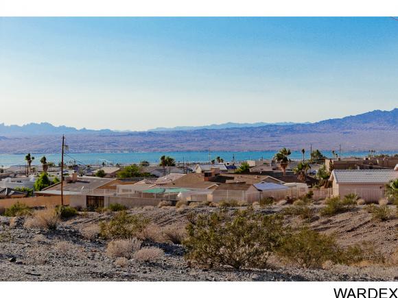 3058 MAVERICK DR, Lake Havasu City, AZ 86404