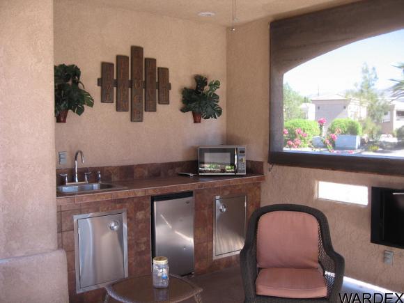 1905 Victoria Farms Rd #335, Lake Havasu City, AZ 86404