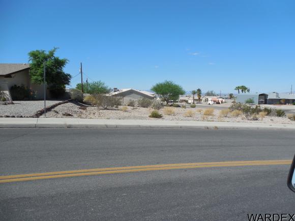 531 Roanoke Dr, Lake Havasu City, AZ 86406