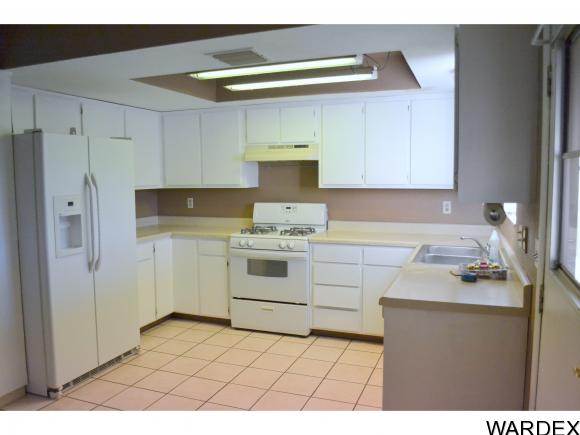 2910 E MCVICAR AVE, Kingman, AZ 86409