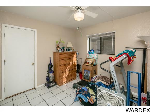 2910 E MCVICAR AVE, Kingman, AZ 86409