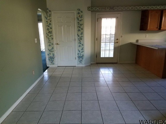 3775 E Packard Avenue, Kingman, AZ 86409