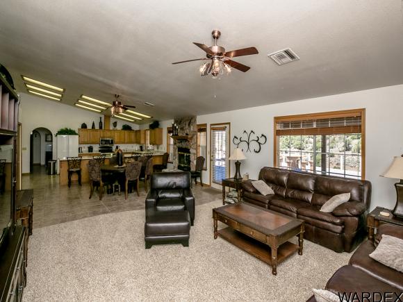 3420 N Twin Hills Rd, Kingman, AZ 86409