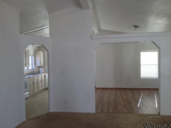 3861 E Sunhaven Ln, Kingman, AZ 86409