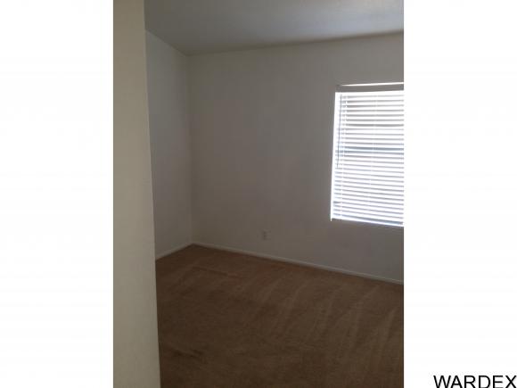 3861 E Sunhaven Ln, Kingman, AZ 86409
