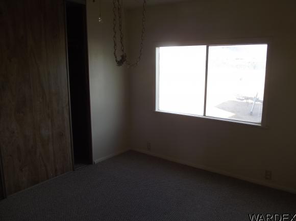 406 HANO RD, Golden Valley, AZ 86413