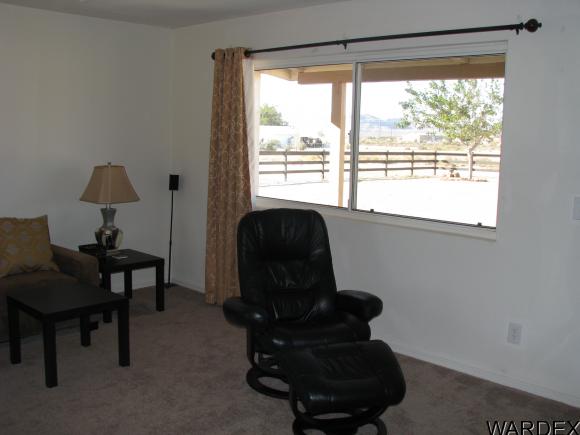 3576 N Hassayampa Rd, Golden Valley, AZ 86413
