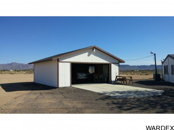860 S Derby Cir, Golden Valley, AZ 86413