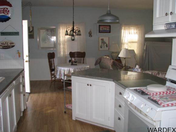3824 N Avra Rd, Golden Valley, AZ 86413