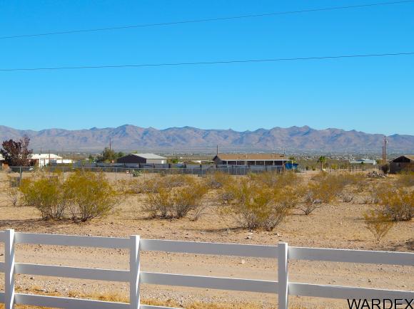 789 S Eloy Rd, Golden Valley, AZ 86413
