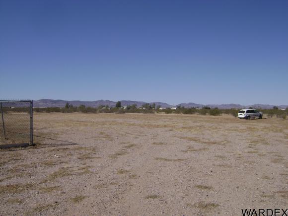 7089 W Bolsa Dr, Golden Valley, AZ 86413