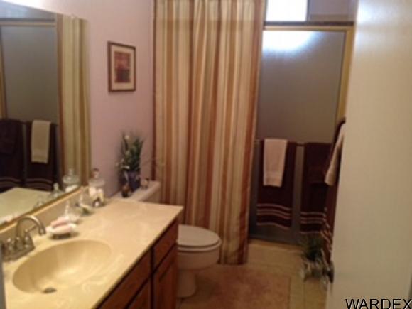 2424 Ripple Dr, Bullhead City, AZ 86429