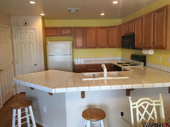 1068 Desert View Ln, Bullhead City, AZ 86429