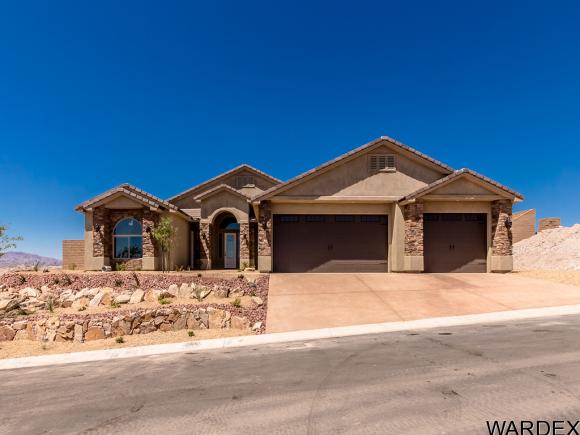 3161 Gila Dr, Bullhead City, AZ 86429