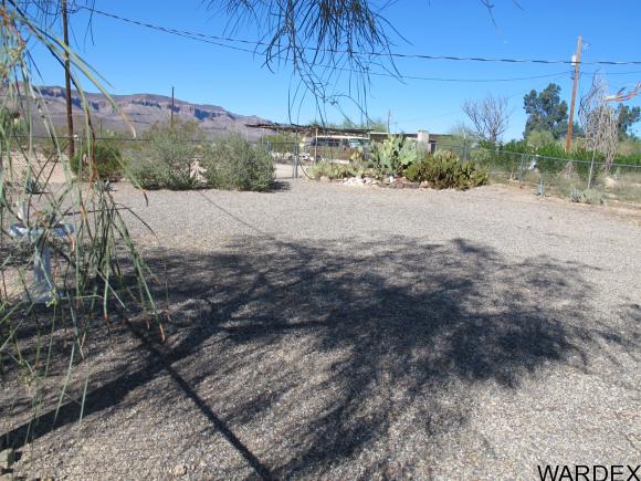 12333 S 3rd St., Yucca, AZ 86438
