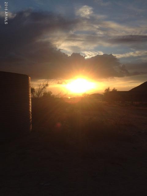 3361 Alamo Road, Yucca, AZ 86438