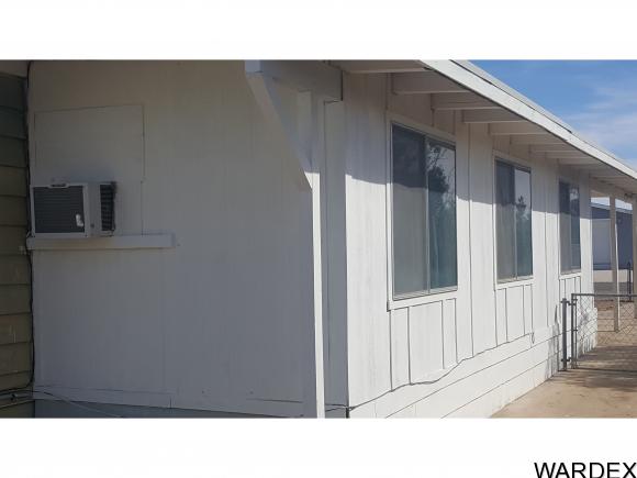 1045 E Pecan Dr, Mohave Valley, AZ 86440