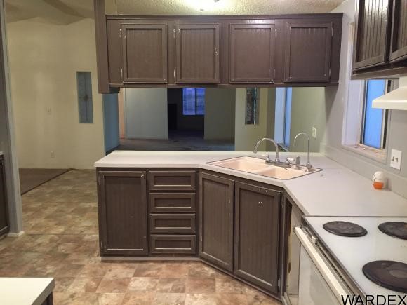 2190 Warwick Rd, Mohave Valley, AZ 86440