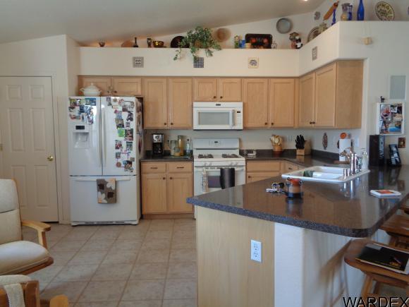 2431 E Parkside Dr, Mohave Valley, AZ 86440