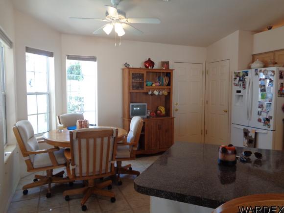 2431 E Parkside Dr, Mohave Valley, AZ 86440