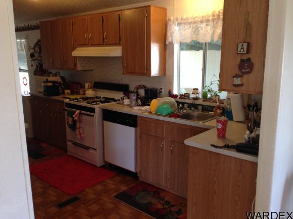 1302 E Levee Dr, Mohave Valley, AZ 86440
