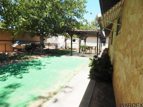 8309 S Pine Dr, Mohave Valley, AZ 86440