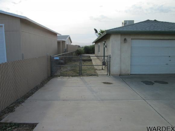 8126 S Carob Dr, Mohave Valley, AZ 86440