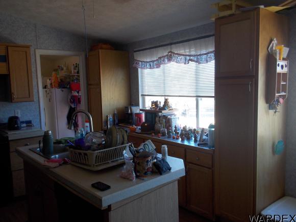 18772 N Red Lake Dr, Dolan Springs, AZ 86441