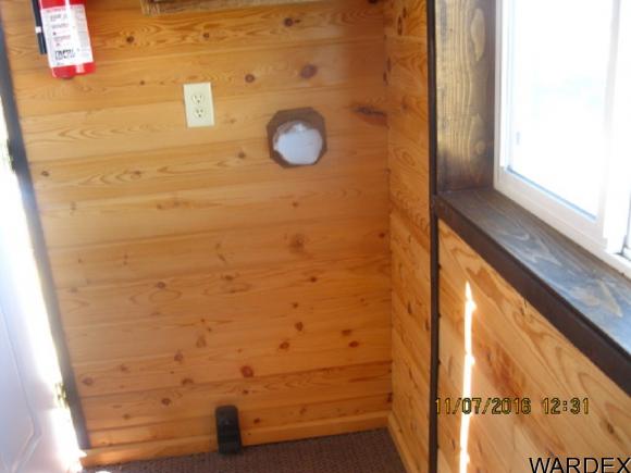 18049 N Mesquite Rd, Dolan Springs, AZ 86441