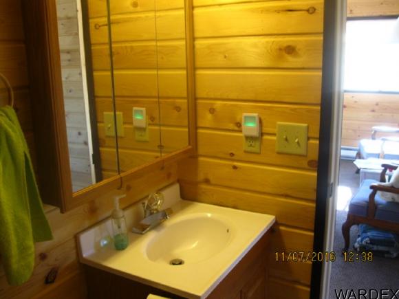 18048 N Merry Dr, Dolan Springs, AZ 86441