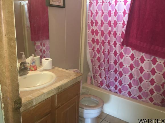 901 TURNEY DR, Bullhead City, AZ 86442