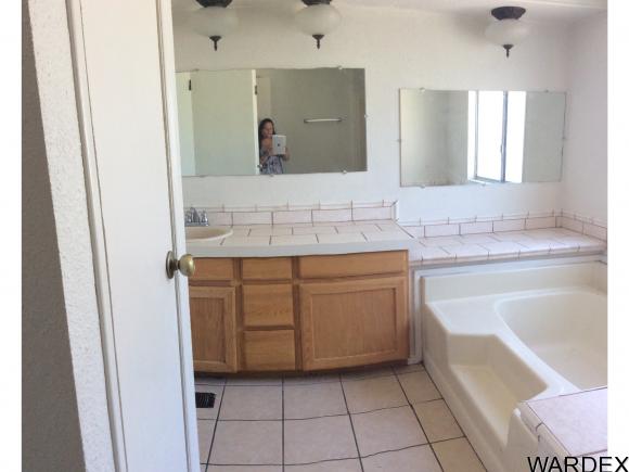 2403 CASTLE ROCK CIR, Bullhead City, AZ 86442