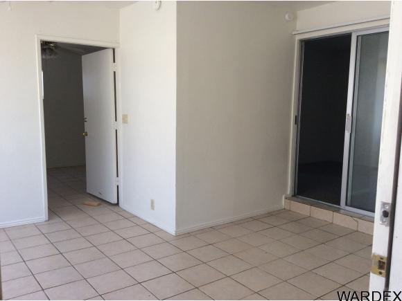 2403 CASTLE ROCK CIR, Bullhead City, AZ 86442