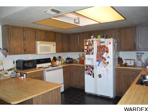 1181 Gemstone Ave, Bullhead City, AZ 86442