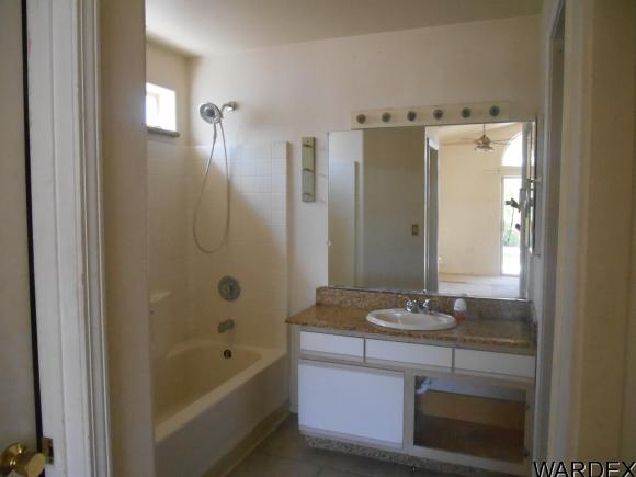 1612 Kyle Ave, Bullhead City, AZ 86442