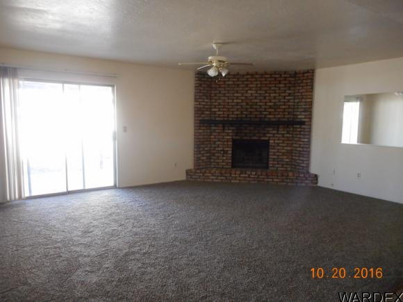 885 Roadrunner Dr, Bullhead City, AZ 86442