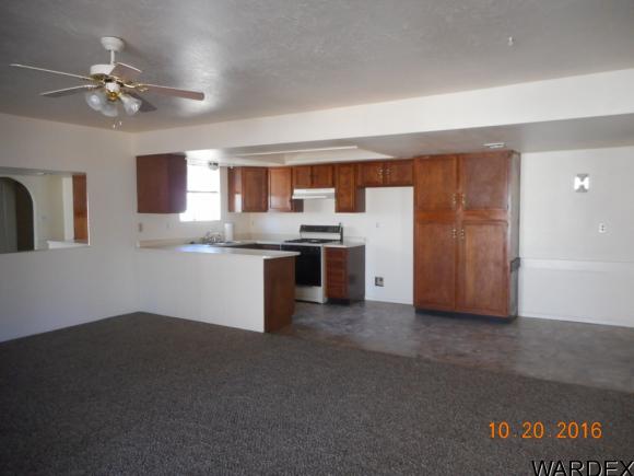 885 Roadrunner Dr, Bullhead City, AZ 86442