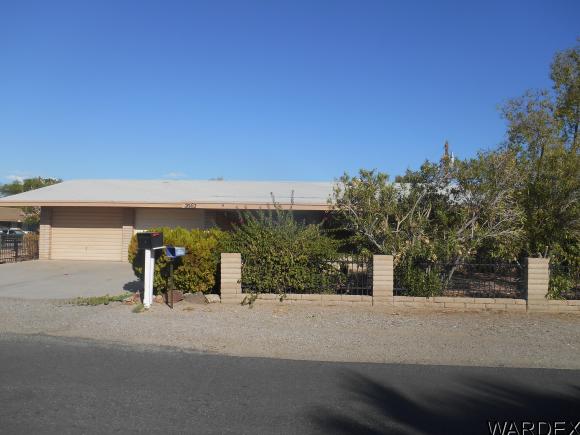 2062 Bermuda Dr, Bullhead City, AZ 86442