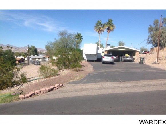 2083 Bermuda Dr, Bullhead City, AZ 86442